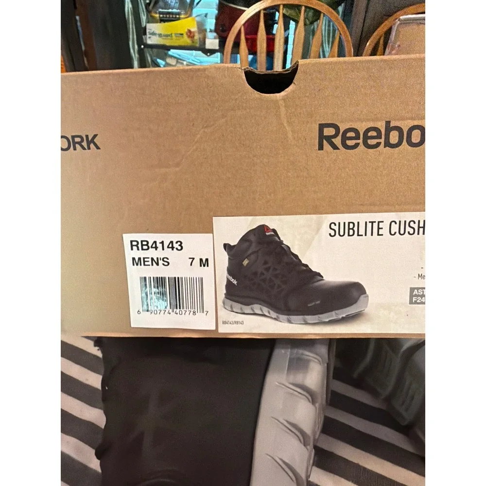 Reebok Sublite Cushion Work Mens Black Alloy Toe Met Guard Boots RB4143 Size 7 M
